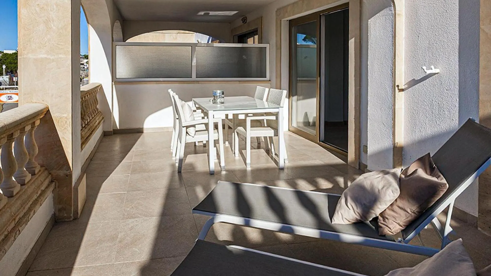Primavera Colonia de Sant Jordi Apartamento